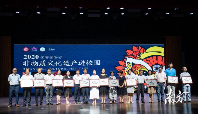 whatsapp官网版中文下载_官网whatsapp下载安装_whatsapp官网免费下载