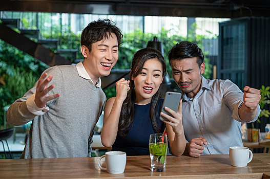 whatsapp聊天软件_whatsapp如何聊天_whatsapp聊天背景